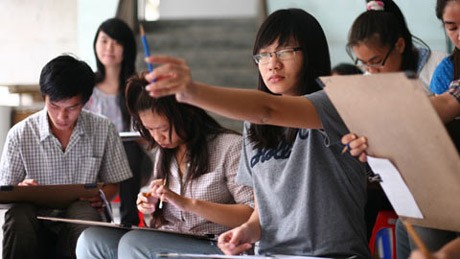 Thí sinh bắt đầu dự thi các môn năng khiếu