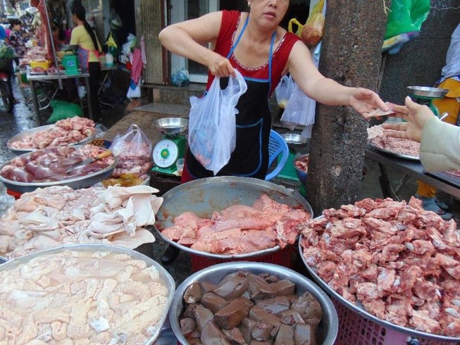 Quận huyện đẩy trách nhiệm quản lý ATTP cho sở ngành
