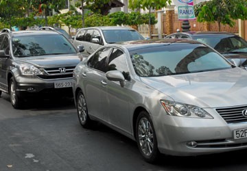 Phí lưu hành ô tô, xe máy: Đề xuất của Bộ GTVT chưa có cơ sở khoa học