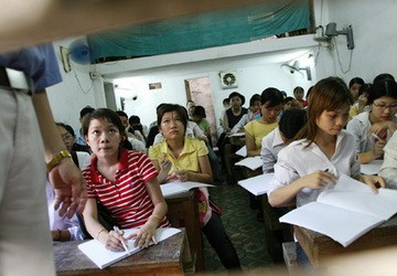Dạy thêm và học thêm vào “mùa”: Người học hãy cân nhắc kỹ
