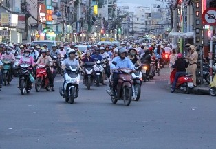 Phạt vi phạm giao thông theo Nghị định 71: Lấn tuyến, CSGT phạt ai người đó chịu