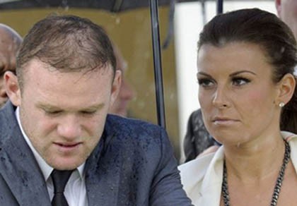 Coleen giữ Rooney ở lại M.U