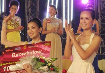 Cận cảnh đêm chung kết cuộc thi Hoa hậu Việt Nam 2010