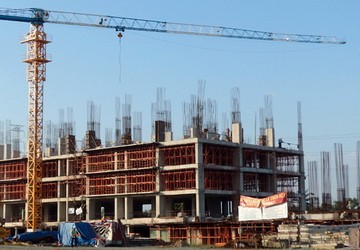 Bất động sản u ám, vật liệu xây dựng vẫn tăng giá
