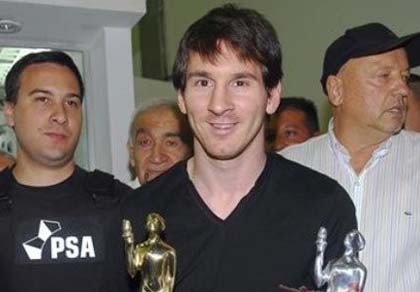 Messi giành giải VĐV Mỹ Latin của năm 2011