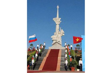 Cam Ranh - Đệ nhất quân cảng