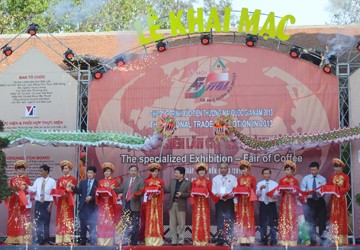 Khai mạc hội chợ triển lãm cà phê Buôn Ma Thuột