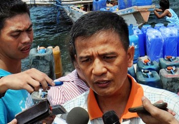 Chuyến thăm bãi cạn Scarborough bị hủy