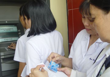 Năm 2012 lương tối thiểu tăng lên 1,05 triệu đồng