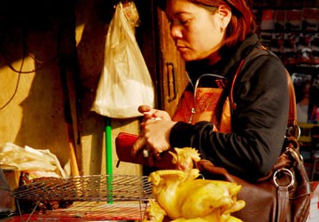 Hà Nội: Giá thịt gà tăng phi mã