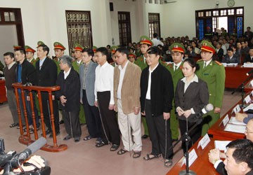 Dự án nhiệt điện Sông Hồng của Vinashin: Các bị cáo: Chúng tôi không sai!