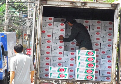 Tiêu thụ bia giảm còn bị tăng thuế