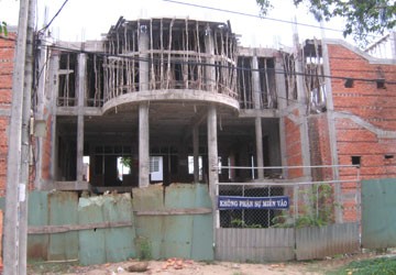 TP Trà Vinh: Nhiều lãnh đạo bị kiểm điểm vì sai phạm trong xây dựng