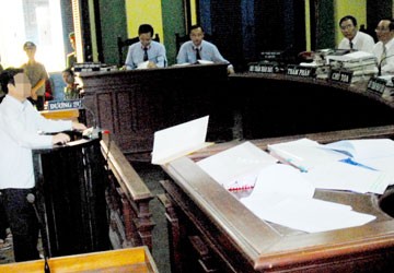 Kiến nghị lập ủy ban chống tham nhũng