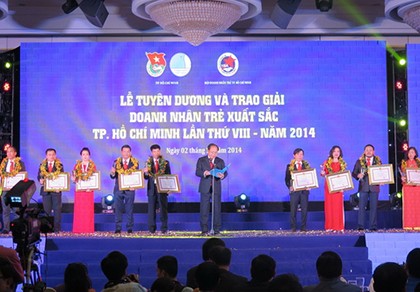 Khởi động giải thưởng 'Doanh nhân trẻ xuất sắc TP.HCM' 2016