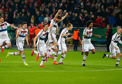Bayern gặp Dortmund ở bán kết Cup quốc gia Đức