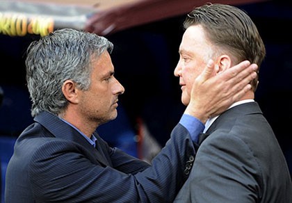 Mourinho lại chơi tâm lí chiến: ‘Làm HLV ở M.U dễ hơn ở Chelsea’