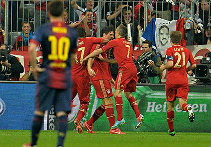 Guardiola và huyền thoại Đức nhận Bayern kém Barca