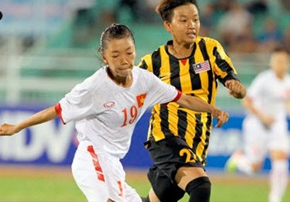 Tuyển nữ VN thắng đậm Malaysia 7-0