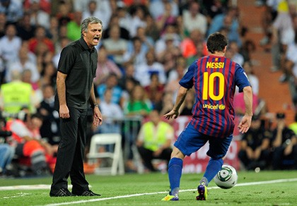 Mourinho “đá đểu” Guardiola sau thảm bại trước Barca