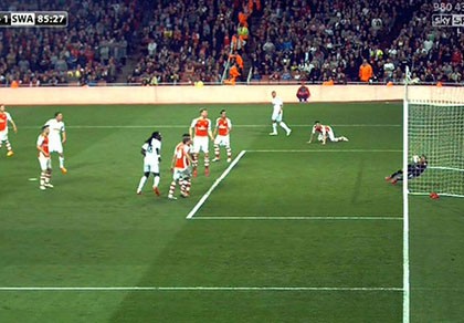 Arsenal đứt mạch bất bại vì công nghệ goalline