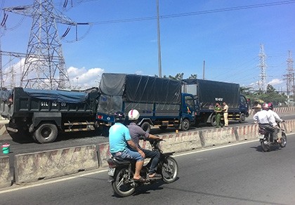 Tai nạn liên hoàn trên quốc lộ 1A