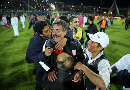 Chuyện bi hài của bóng đá Iran