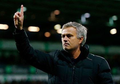 Sốc: Thua muối mặt, Mourinho đổ lỗi cho… M.U, Arsenal, Man City