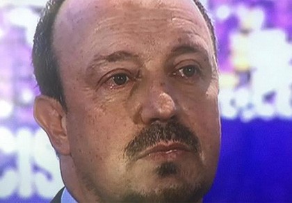 Benitez nước mắt lưng tròng trong ngày ra mắt tại Real