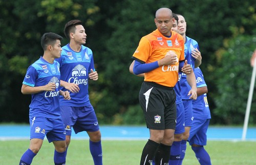 Cãi lệnh Kiatisuk, HLV U23 Thái Lan dùng đội phụ đấu U23 Việt Nam