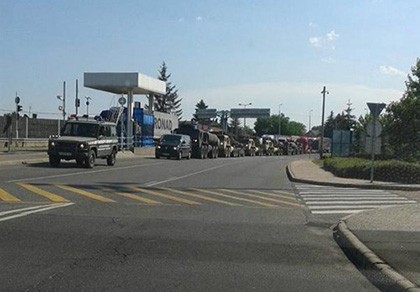 Đoàn xe quân sự bí mật xuất hiện trên biên giới Hungary-Ukraine
