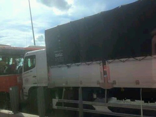 Xe mất thắng tông hàng loạt ôtô tại cao tốc Long Thành - Dầu Giây