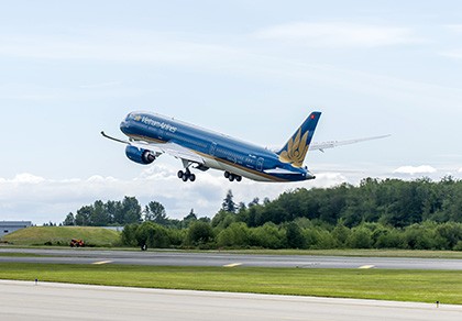 Vietnam Airlines tổ chức 2 chuyến bay miễn phí cho khách hàng