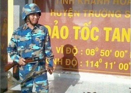 Trao bằng tổ quốc ghi công cho liệt sĩ hy sinh khi làm nhiệm vụ