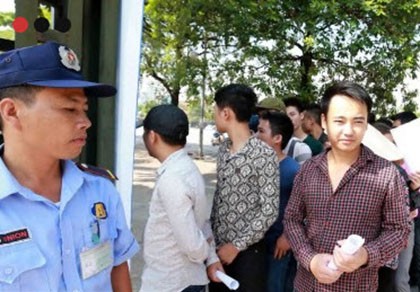 Vé xem trận Việt Nam - M.C chưa có nhiều người mua