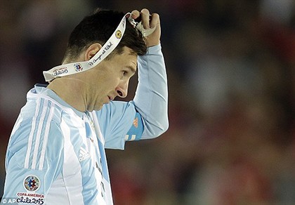 Messi bị ông ngoại chỉ trích lười biếng