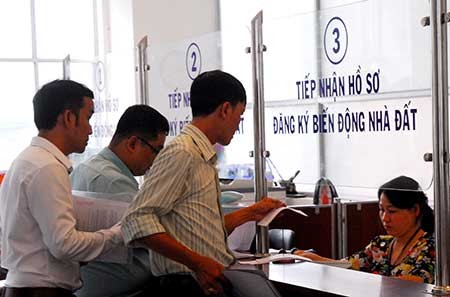 Cấp đổi giấy hồng: Gom về một mối