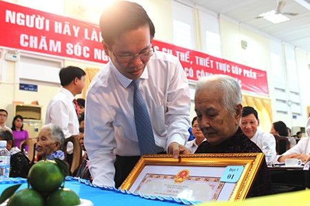 Trao tặng và truy tặng 73 danh hiệu 'Bà mẹ Việt Nam anh hùng'