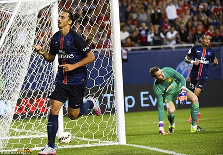 M.U 0-2 PSG: Hàng thủ ‘mơ ngủ’, M.U ôm hận
