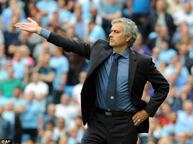 Mourinho: ‘Tôi biết Chelsea gặp rắc rối chỉ sau 10 giây thi đấu’
