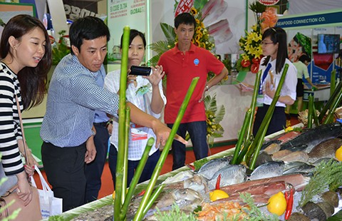 “Méo mặt” vì nông sản tuột dốc