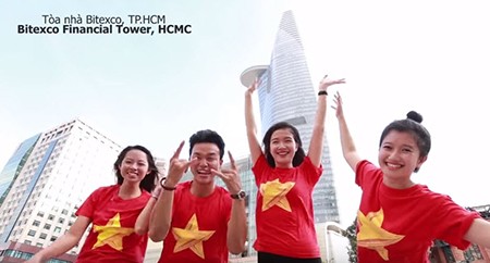 Thanh niên Đông Nam Á cùng hát 'Tôi yêu Việt Nam'