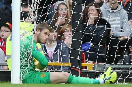 Bị Real ‘tố’ chơi xấu vụ De Gea, M.U phản pháo