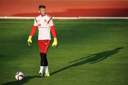 Không gia hạn hợp đồng, De Gea vẫn được M.U đối xử công bằng