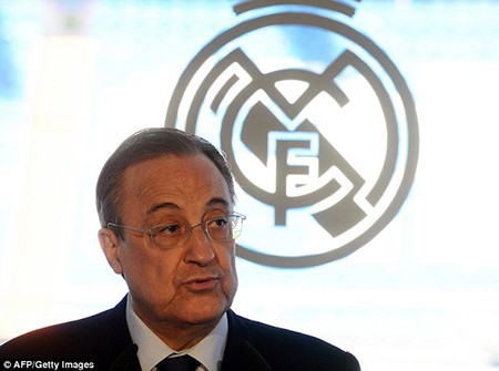 Chủ tịch Real Madrid chê M.U thiếu kinh nghiệm
