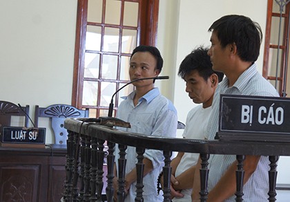 'Trùm' sản xuất băng vệ sinh giả bị đề nghị 6 năm tù