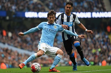 Sir Alex Ferguson tiết lộ lý do không mua ‘bom tấn’ của Man. City