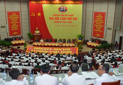 Đại hội đại biểu Đảng bộ tỉnh Hậu Giang không nhận hoa chúc mừng