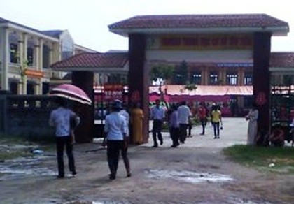 Xe máy tông trực diện vào xe đạp điện, ba người tử vong