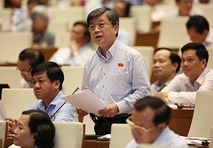 Lo lắng việc 'cán bộ' bắt tay với tội phạm